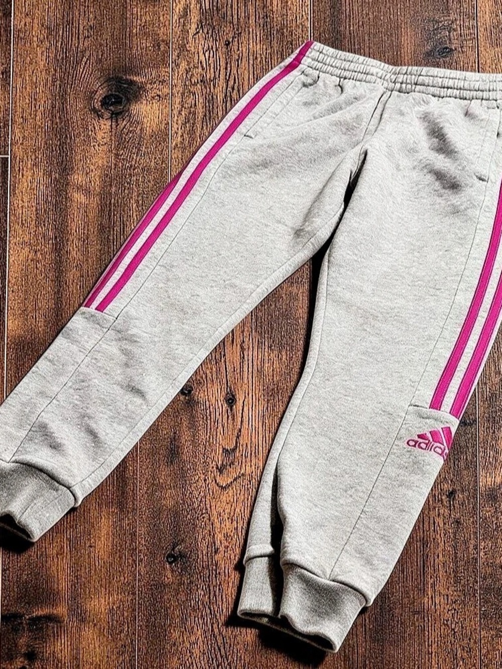 adidas Girls Medium Graphic Tee & Leggings Set